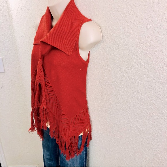 Versona Rust Orange Boho Fringe Vest - Picture 4 of 16